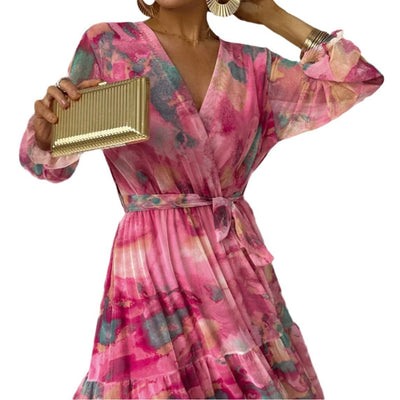 Hannah – Elegantes Chiffon-Kleid mit großer Schwingung und Zugband-Details