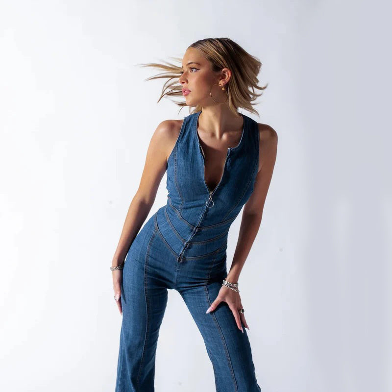 Sue – Slim Fit Denim Jumpsuit mit herzförmigem Rückenausschnitt