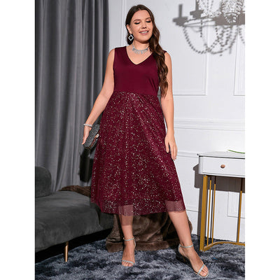 Amy – Slim Polka-Dot Kleid mit V-Ausschnitt