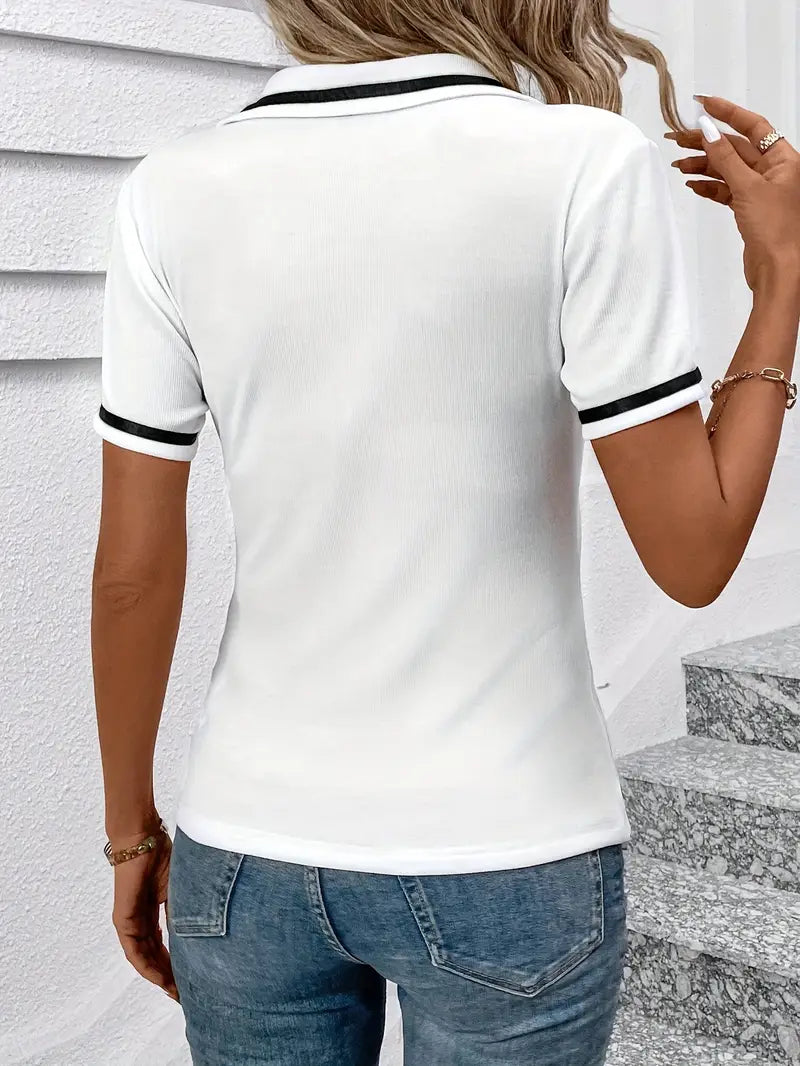 Vasilka – Elegantes Kurzarm Oberteil Mit Kragen