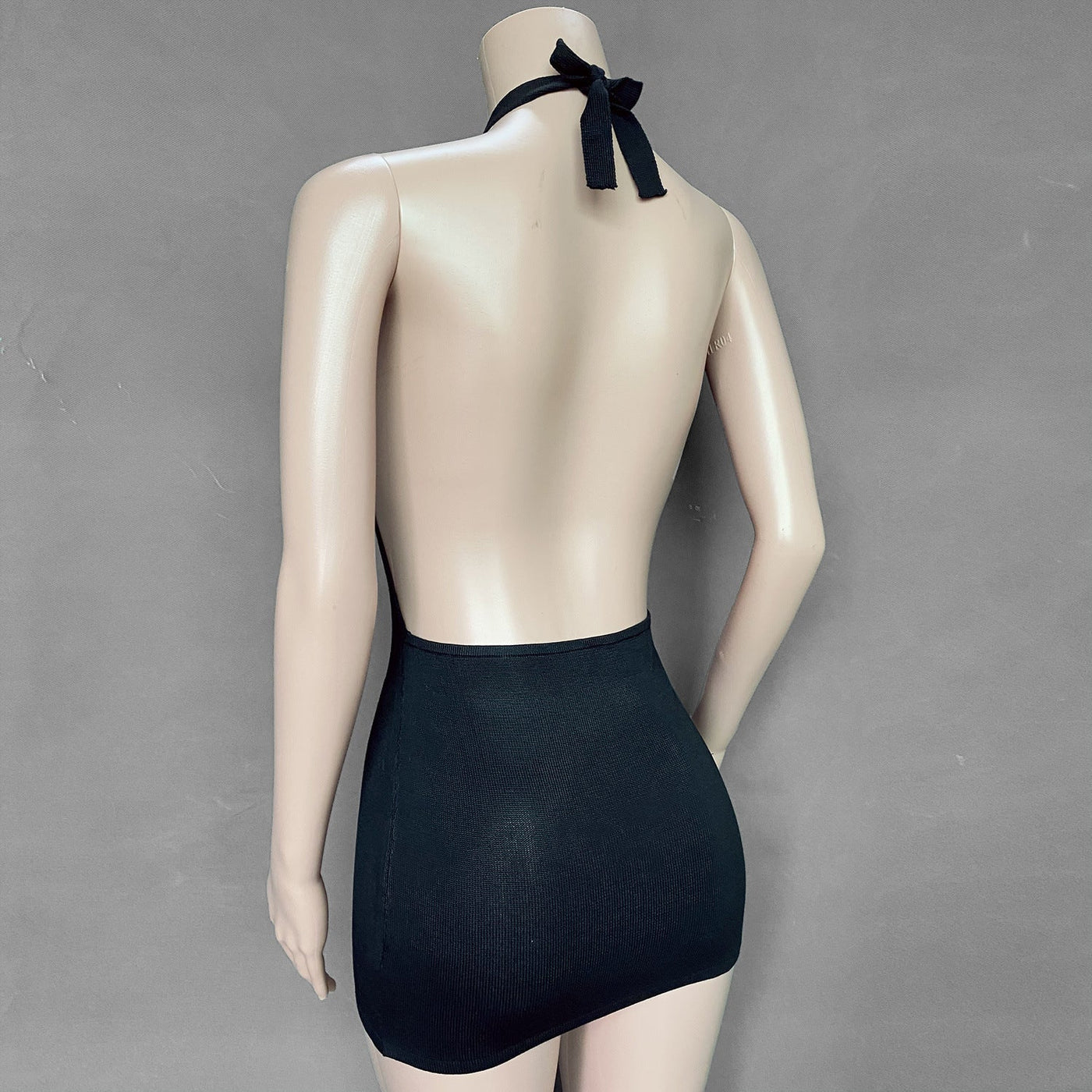 Diana – Sexy Rückenausschnitt Mini-Kleid Bodycon