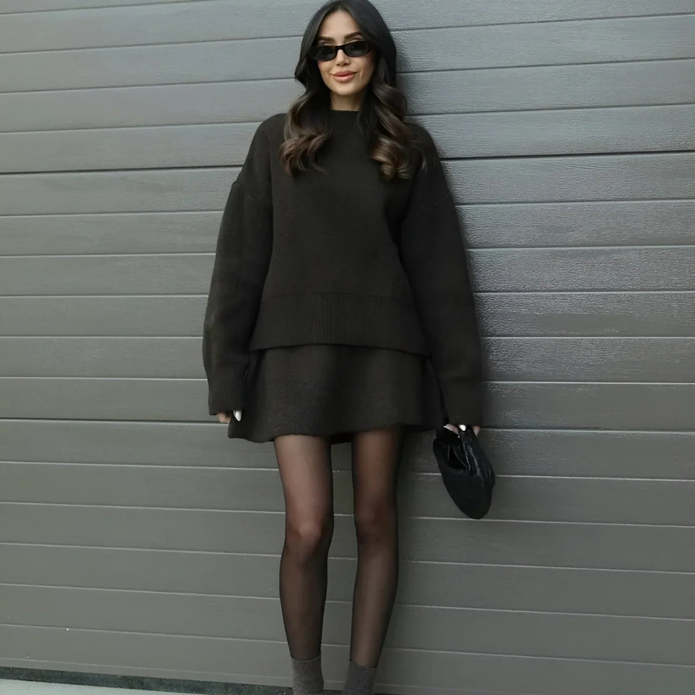 Alwine – Eleganter Strick-Zweiteiler in Dunkelgrau