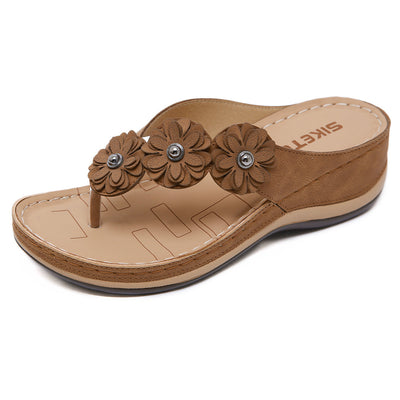 Andrea – Retro Sandalen für Damen mit Wedge-Style für den Outdoor-Strand