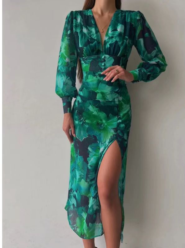 Heather – V-Ausschnitt Kleid mit REDLEAF Druck