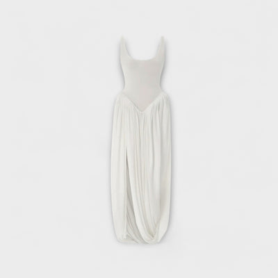 Maxikleid mit drapiertem Oberteil, skulpturalem Rock und seitlichem Schlitz