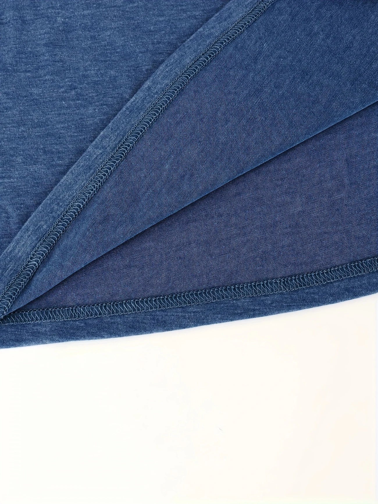 Kizzy – Atmungsaktives T-Hemd Mit Blütenblättern An Den Ärmeln