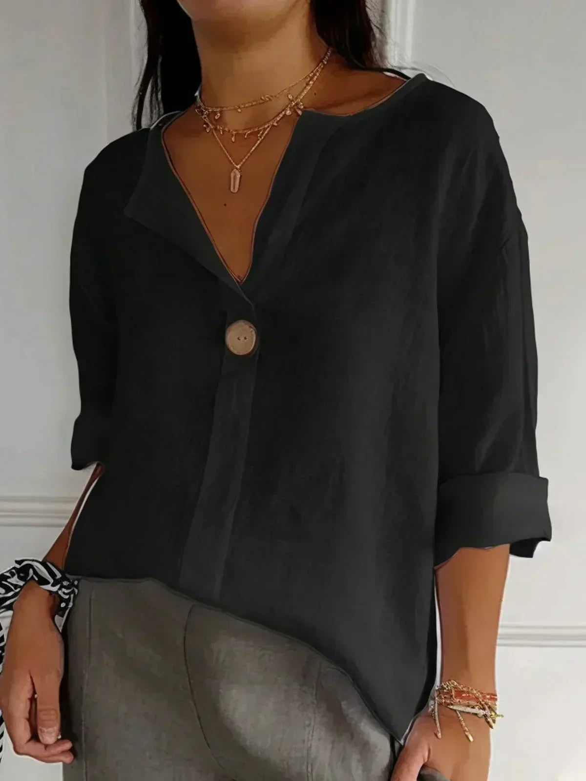 Lara | Stylische Bluse mit V-Ausschnitt