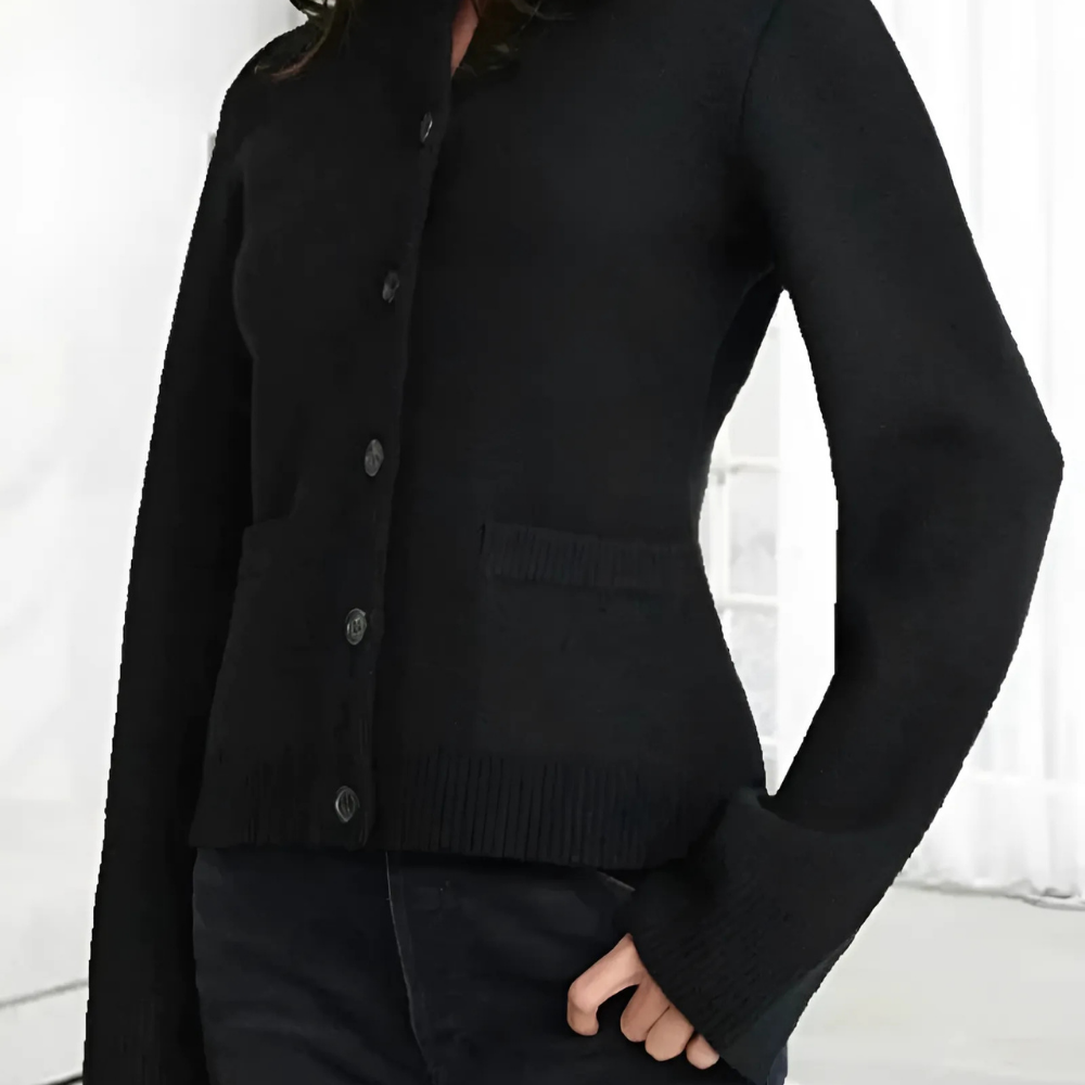 Sandy – Eleganter Damen-Cardigan mit Knopfleiste