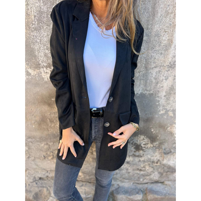 Sonya Mittellanger Mantel