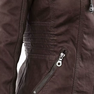 Maja – Stylische Damen-Lederjacke mit Kapuze
