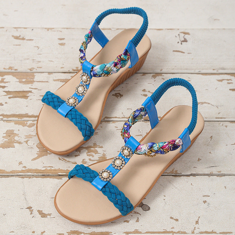 Laura – Bohemian Geflochtene Sandalen für den Sommer am Strand