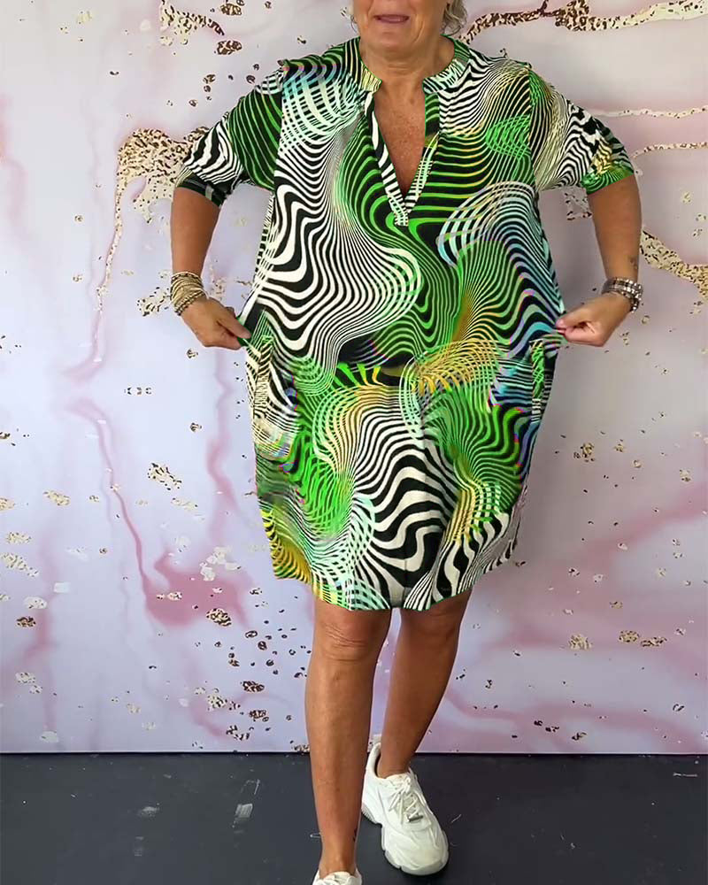 MIRAVO | Farbintensives V-Ausschnitt-Kleid – Elegant & Bequem