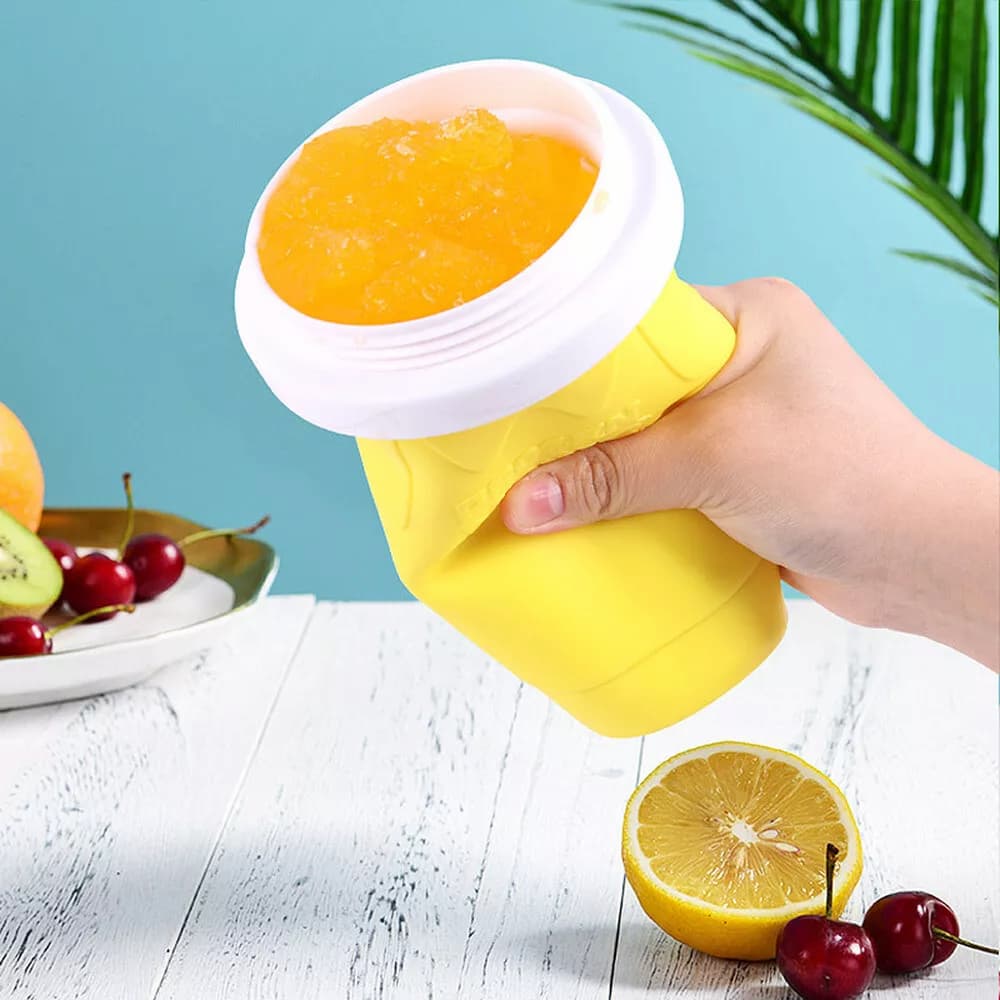 IceSplash™ - Slushy-Becher zum Quetschen