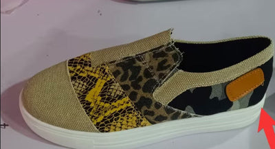 Terrence – Flache Slipper aus veganem Leder