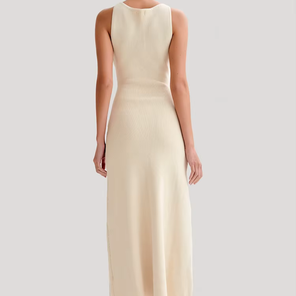 Gretchen – Figurbetontes Strickkleid mit Knopfleiste