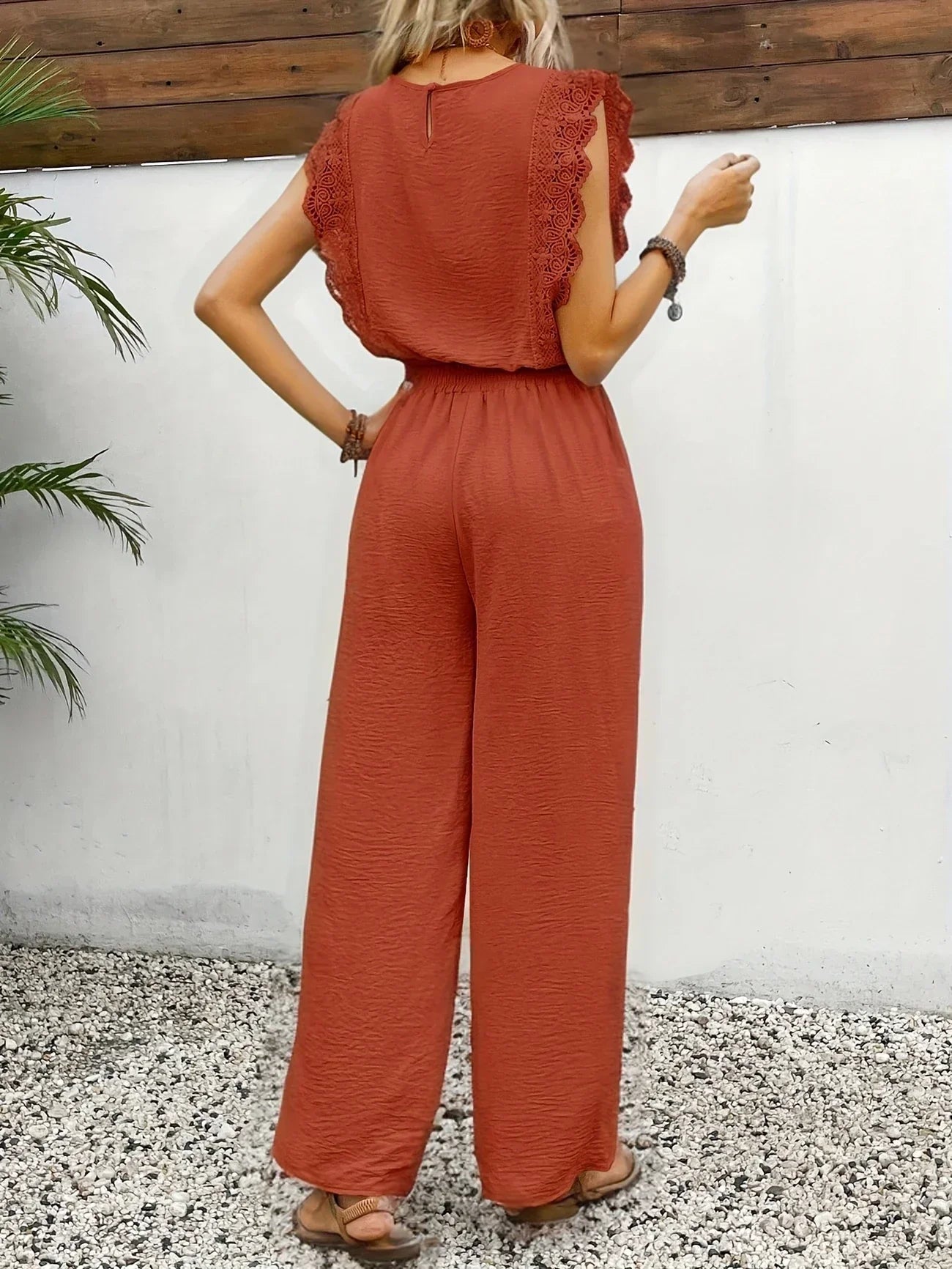 Ziva – Elegantes Spitzenoberteil Und Hose Mit Weitem Bein