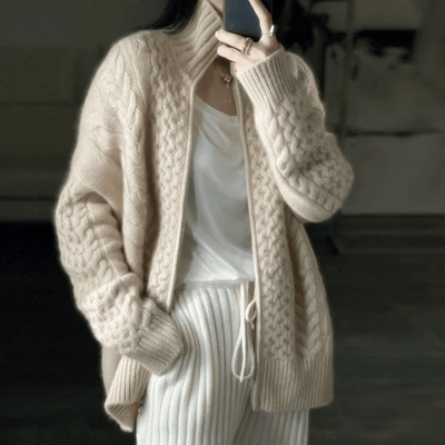 Emma | Eleganter Rollkragenpullover aus Strick