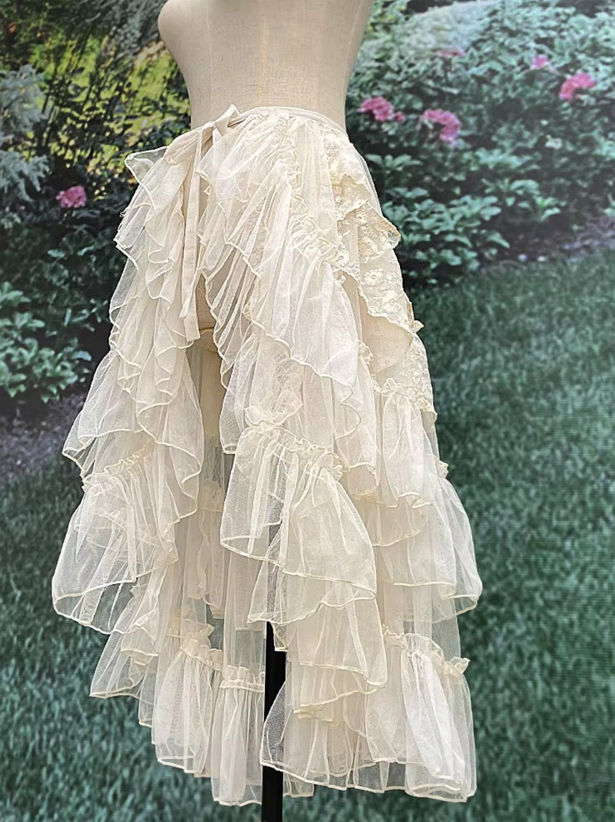 Heidi-Mode | Spitzen-Mesh-Rüschensamt