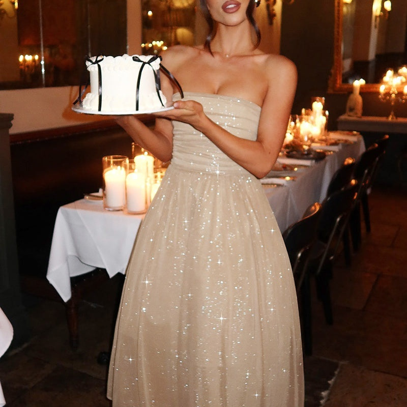 Francesca – Elegantes Kleid mit Pailletten in reinem Farbton und doppelter Schicht