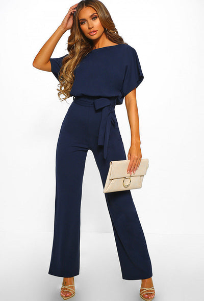 Damen Jumpsuit mit weitem Bein und Bindegürtel – Eleganter Einteiler für Büro, Alltag & Events