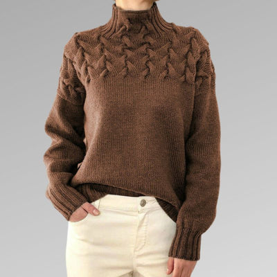 Rollkragenpullover mit Twist-Details – Elegante Wärme mit moderner Raffinesse