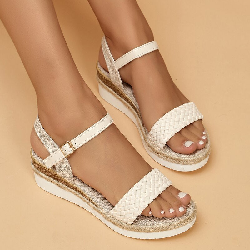 FootAlign – Orthopädische Sandalen mit Knöchelriemen