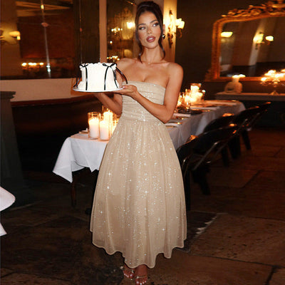 Francesca – Elegantes Kleid mit Pailletten in reinem Farbton und doppelter Schicht