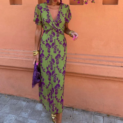 Betty – Langes elegantes Slim V-Ausschnitt Kleid mit Farbkontrast und kurzen Ärmeln