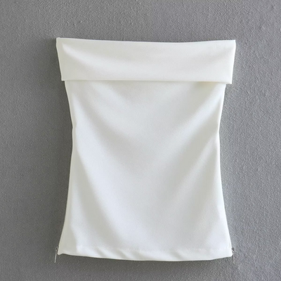 Persephone - Anliegendes Top mit markantem Reißverschluss