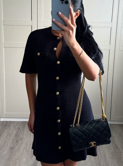 Josephine - Wollstrickkleid Geknöpfter Komfortstil