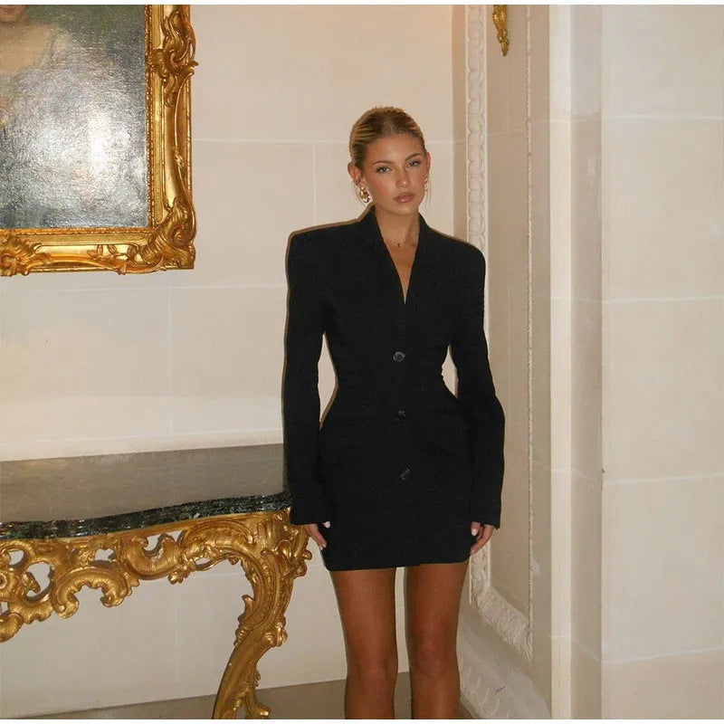 Valentina - Elegantes Damenkleid mit hoher Taille und V-Ausschnitt