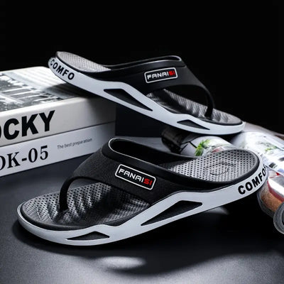 Macias - Bequeme Rutschfeste Hausschuhe