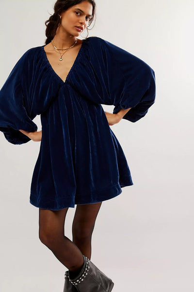 Nicole – Bequemes und lässiges Gold-Velours V-Ausschnitt Kleid