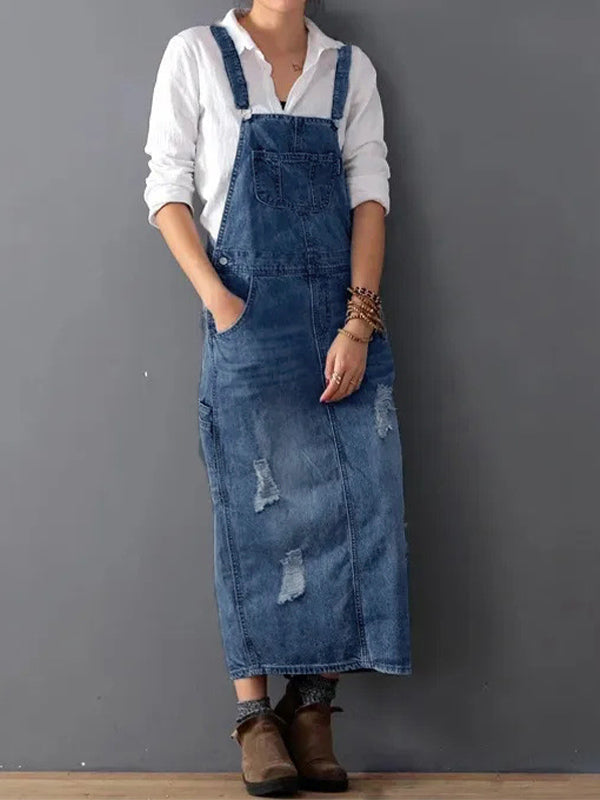 Latzkleid aus Distressed-Jeansstoff mit Schlitz hinten