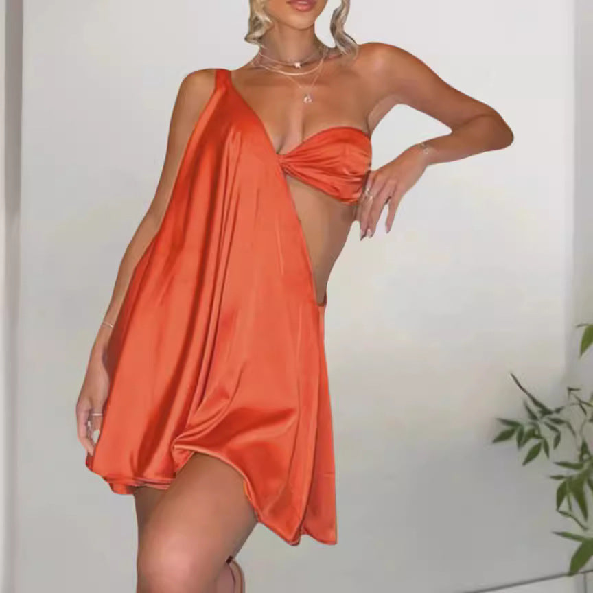 Harriet – Schickes Partykleid mit schrägem Schulterdesign