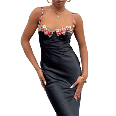 Grace – Besticktes Spitzen-Hängerchen Kleid in einfarbiger Ausführung