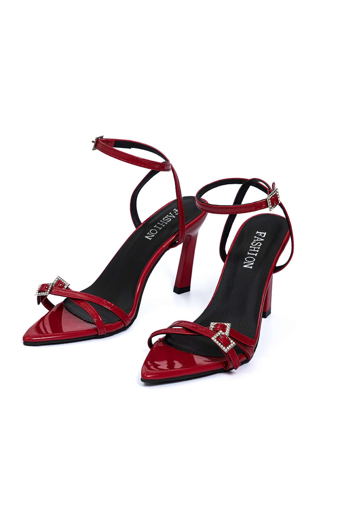 Olive | Lackleder Riemchenabsätze mit goldenen Schnallenakzenten