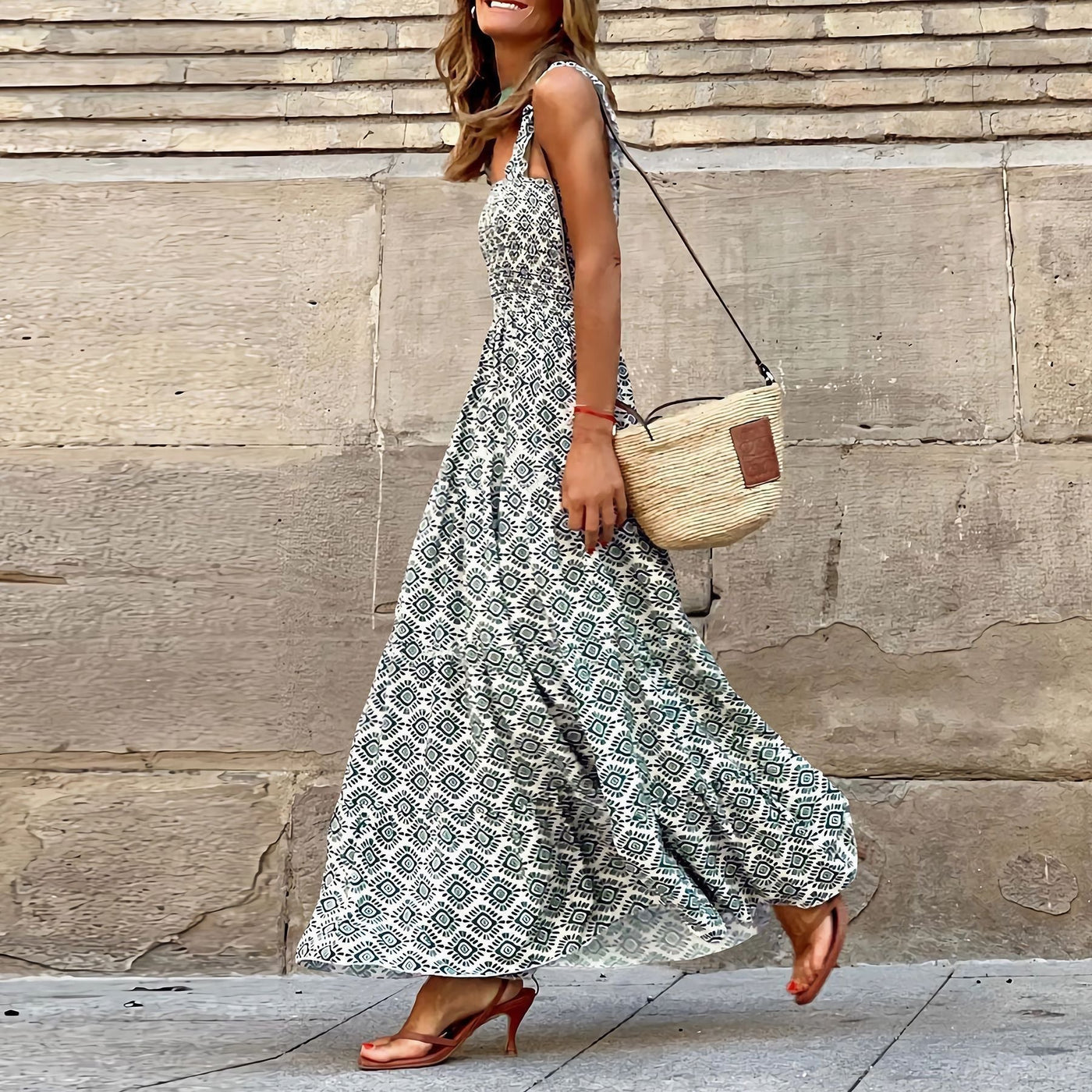 Betty – Elegantes bedrucktes französisches Blumenkleid mit Trägern