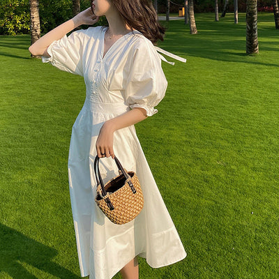 Vanessa – Sommerkleid mit V-Ausschnitt und Puffärmeln