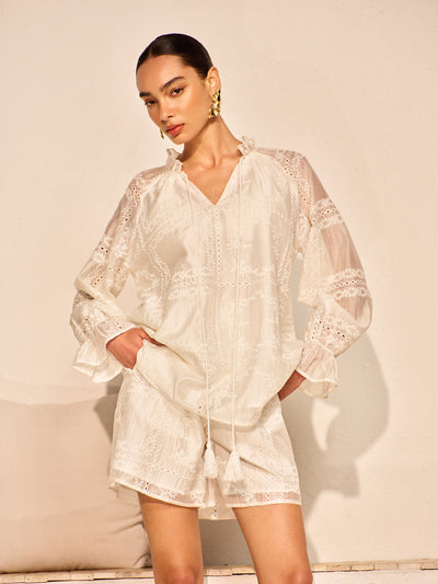 Zweiteiliges Damen-Set mit Stickerei – Oversize Bluse & Shorts