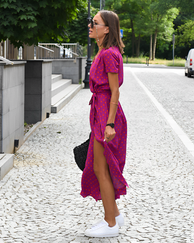 Elowen - Blumiges Taillenkleid