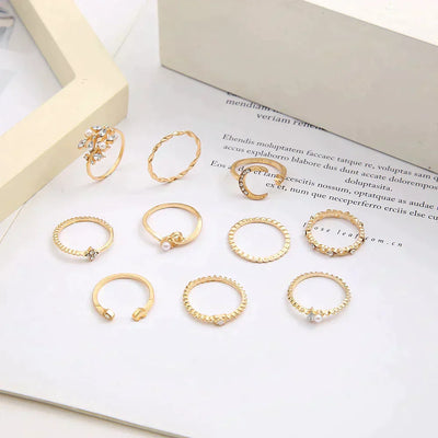 10-teilige Bohemische Ringen-Set – Silberne & Goldene Tinten