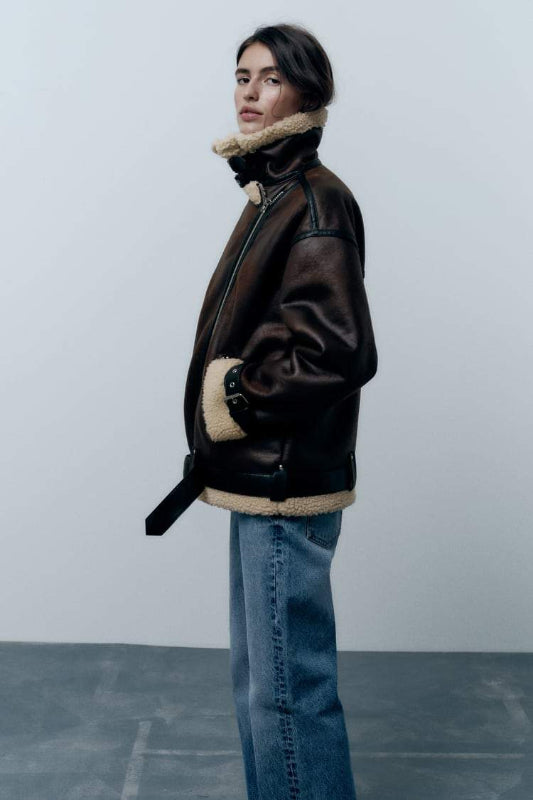 Wasserabweisende Damenjacke mit Revers – Synthetikjacke für verschiedene Anlässe