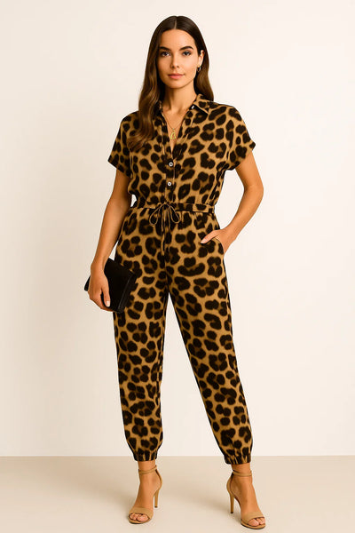 Geknöpfter Jumpsuit mit Schnürgürtel