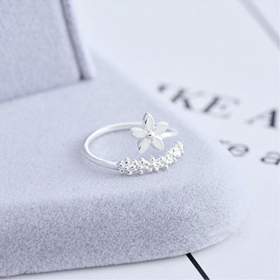 Verstellbarer Ring aus 925er Silber mit handgemaltem Emaille-Wildblumen-Motiv