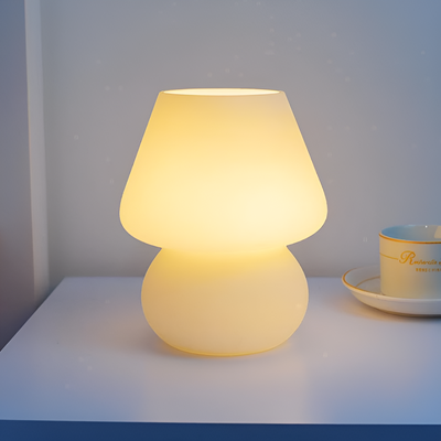 Striped Glow- Eine mundgeblasene gestreifte Glas-tischlampe