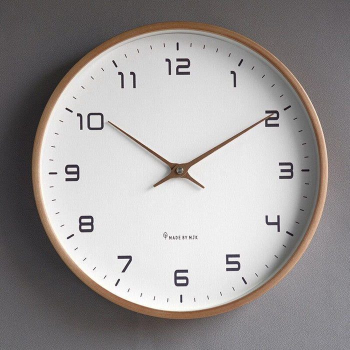 Moderne Holzwanduhr aus Massivholz in Braun und Creme – Große Wanduhren 25x25 cm und 30x30 cm für jedes Zuhause