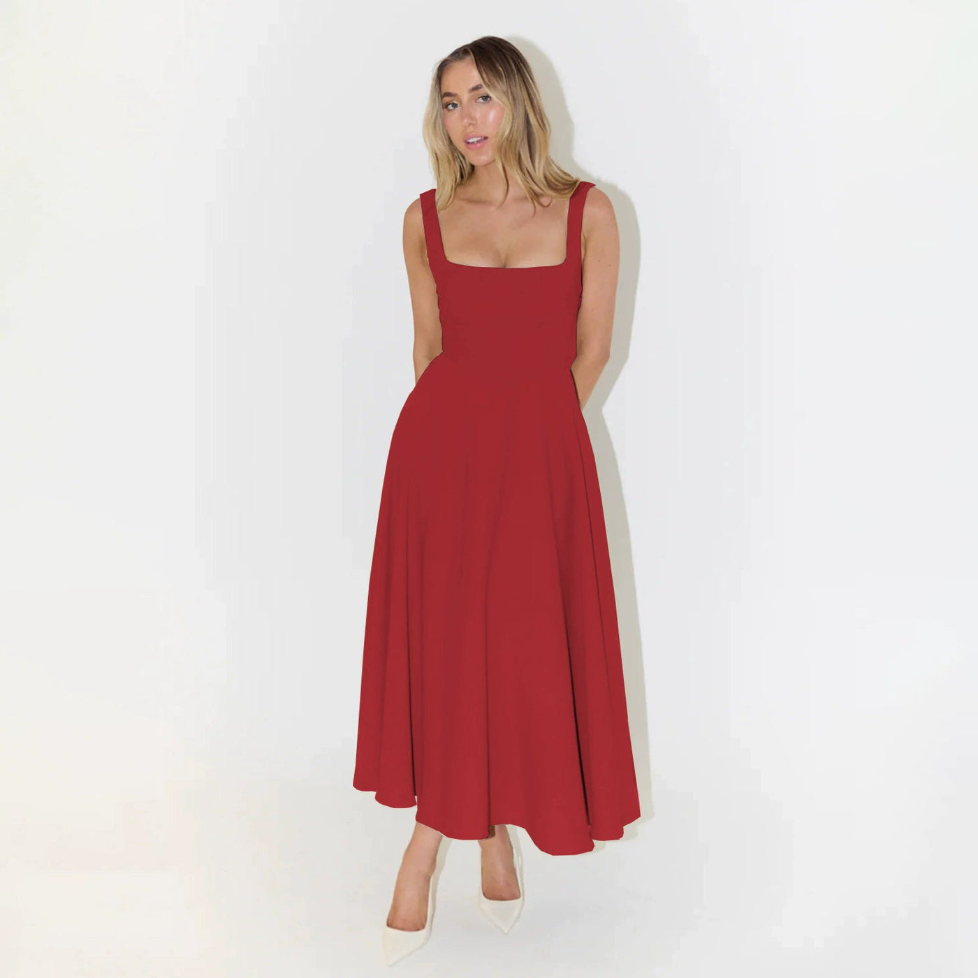 Damen Maxikleid mit elegantem quadratischem Ausschnitt und schwingendem Rock Heidi-Mode