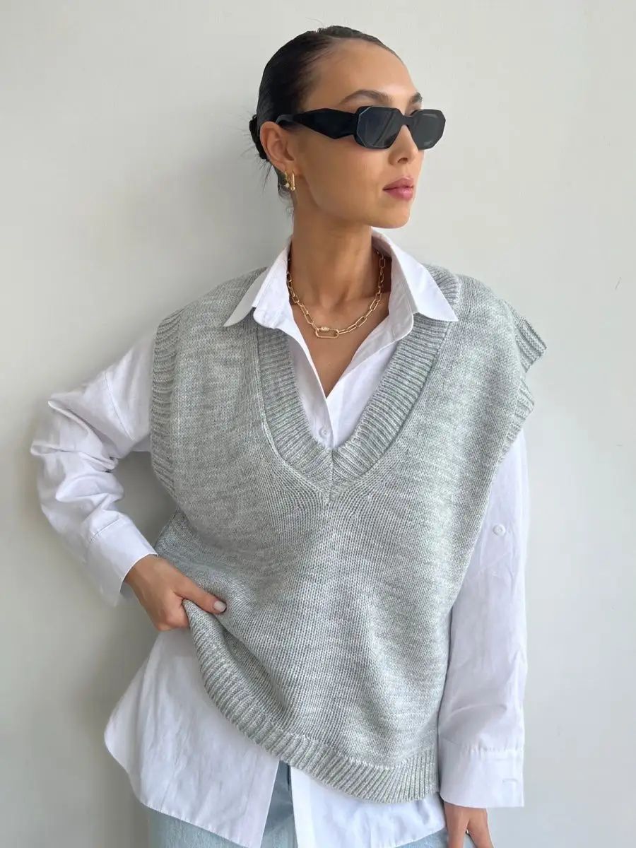 Damen Strickweste mit V-Ausschnitt und modernen Details Heidi-Mode