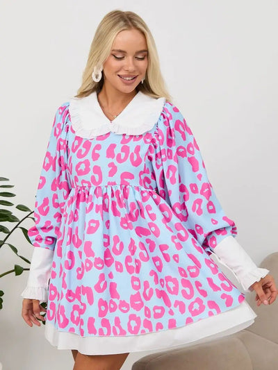 Damen Minikleid mit großzügigem Kragen und lässigem Leoprint Heidi-Mode